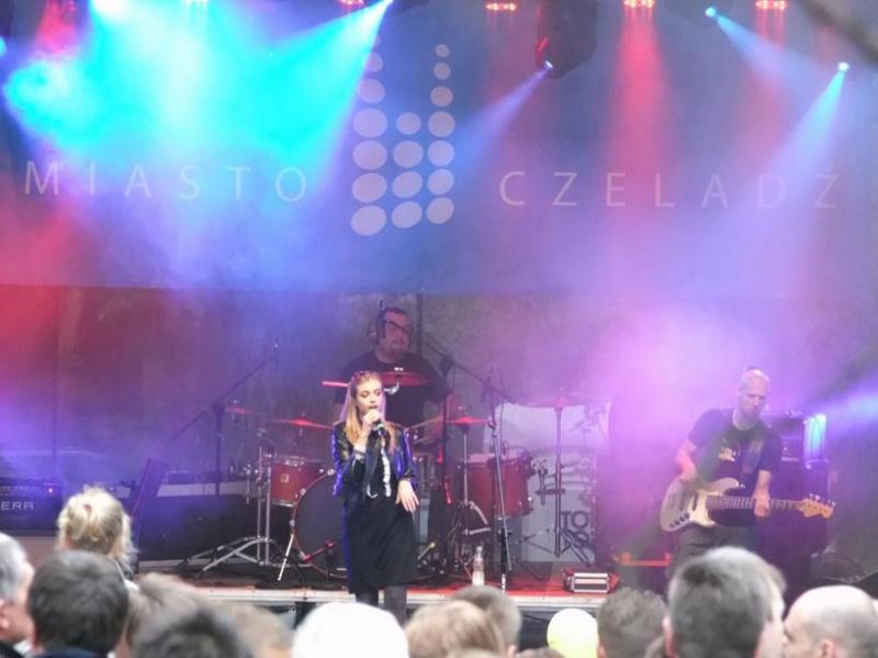 033.Koncert - Czelad?